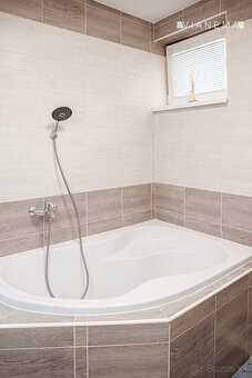 IBA U NÁS Moderný 3-izbový byt s fotovoltikou a parkovaním - 18