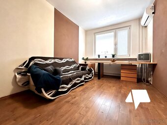 Predaj, priestranný 4-izbový byt s balkónom + pivnica, Nitra - 18