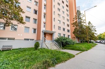 NA PREDAJ,ZREKONŠTRUOVANÝ 3 – IZB. BYT, KE – KVP - 18