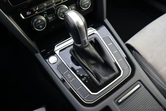 Volkswagen Passat Variant 2.0 TDI BMT Highline DSG - 18