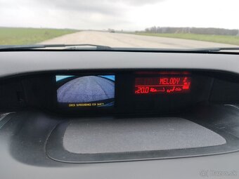 MAZDA CX7 2,2 127kw diesel r.v. 2011 - 18