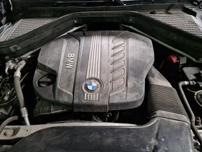 BMW X5 E70 M-paket 3.0 2013 180kw - výměna Piaggio Vespa GTS - 18