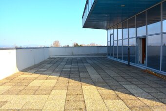 Na prenájom posledné kancelárie, kde je radosť pracovať - 18