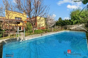 Priestranný rodinný dom v Dunajskej Strede s bazénom - 18