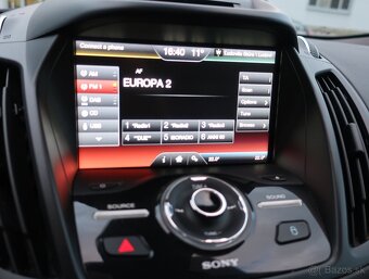 Ford Kuga Titanium r.2016 4x4 1.majiteľ-VÝRAZNE ZNÍŽENÁ CENA - 18