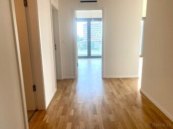 NA PREDAJ 3 IZBOVÝ BYT S BALKÓNOM V PRESTÍŽNOM KOMPLEXE  MET - 18