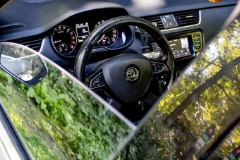 Škoda Octavia Combi 2.0 TDI Ambition 4x4 - 18