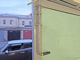 Veľmi pekná garáž s el. / TOP stav /Jakobyho / CENTRUM - 18