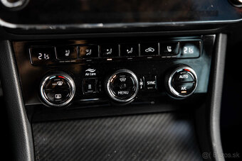 rezervovaný Škoda Superb 2.0TDI 4x4 DSG SPORTLINE - 18