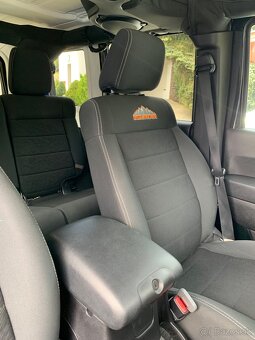 Jeep Wrangler JK 2,8 CRD Mountain - 18