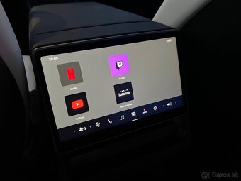 TESLA MODEL Y PREMIUM LONG RANGE ALL-WHEEL DRIVE - 18