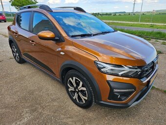 Predáme veĺmi zachovalú Dacia Sandero Stepway benzín- plyn - 18
