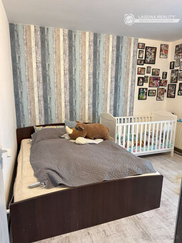 ZNÍŽENÁ CENA  Rodinný dom s veľkým pozemkom v obci Tvarožná - 18