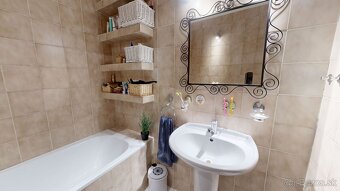 Ponúkame na predaj priestranný 3-izbový byt s loggiou na síd - 18