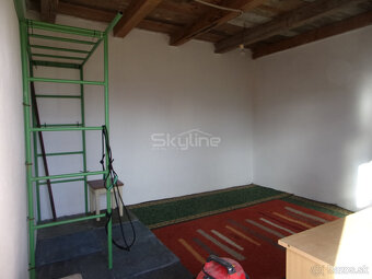 REZERVOVANÉ  zariadený rodinný dom, pozemok 1622 m2, Čaka, L - 18