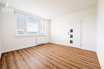 ČERSTVÁ REKONŠTRUKCIA S BONUSOM-3-izbový byt - 18