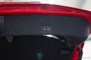 Lamborghini Urus Skladom - 18