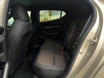 Mazda 3 2.5 e-Skyactiv G140 mHEV Takumi, V záruke,BOSE audio - 18