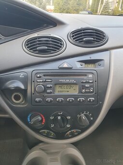 Ford Focus 1.6 74 KW Benzín - 18