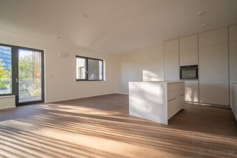 Luxusný 3-izbový byt 119 m2 s terasou, Apartmány Patrónka - 18