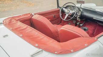 Alfa Romeo 2000 Spider 1961 - 18