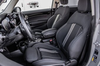 Mini Cooper S SE 135kW AT Elektro 2022 - odp. DPH - 18