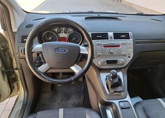 Ford Kuga 2,0 TDCI 4x4 nafta manuál 100 kw - 18