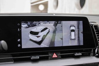 Kia Sportage 1.6 T-GDi Platinum A/T - 18