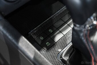 Škoda Octavia Combi 2.0 TFSI RS - 18