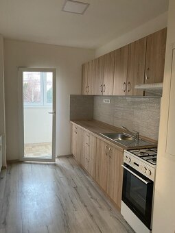 Ponúkame na prenájom 2-izbový byt - 18