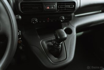 Toyota Proace City Verso Shuttle Short 1.5D 102k MT/6 - 18