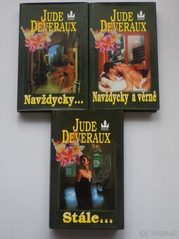 Historické romance-Sutcliffe,Smith,Rich,Deveraux a iné - 18
