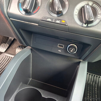 Škoda Fabia 1.0 MPI 60k Ambition LEN 19349 km - 18