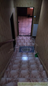 Polyfunkčná budova so súkromným bytom, Veľká Lesná - 18