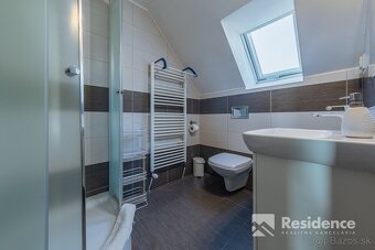 REZERVOVANÉ Rodinný penzion na predaj, Bešeňová - 18