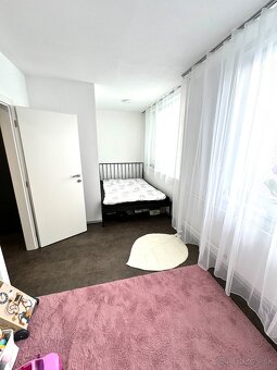 Prenájom - Nadštandardne zariadený 3 izbovy byt s loggiou - 18