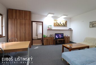 ZNÍŽENA CENA Rodinného domu na Velickom námestí, Poprad - 18