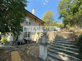 IBA U NÁS Exkluzívne na predaj vila, rodinné sídlo Bratisla - 18