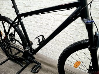 Ponúkam na predaj horský bicykel White XC 290 Comp   29" - 18