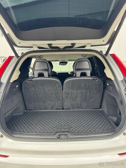 Volvo XC90 D5 AT AWD Momentum 7 miestne - 18