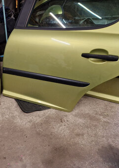 Rozpredám na ND Peugeot 207 - 18