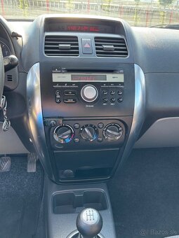 Suzuki SX4 - 18