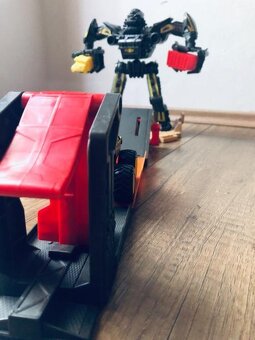 Hot Wheels - Monster Truck - 18