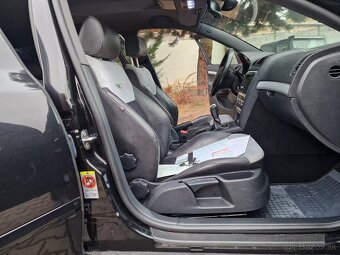 Škoda Octavia Combi II 2.0 TDI RS 170k M6 (diesel) - 18