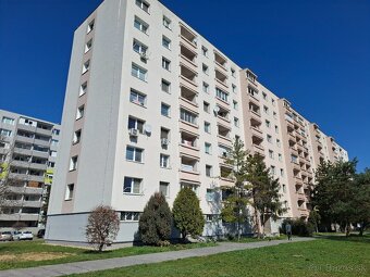 Štýlové bývanie v Lučenci – 4-izbový byt plný komfortu - 18