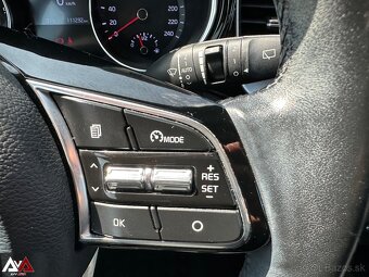 Kia Ceed SW 1.6 CRDi Gold, 111 230km, LED svetlomety, SR - 18