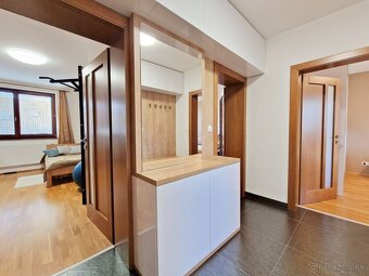 PREDAJ: 3 IZBOVÝ BYT 75 M2, LODŽIA , GARÁŽ, VYSOKÉ TATRY - 18
