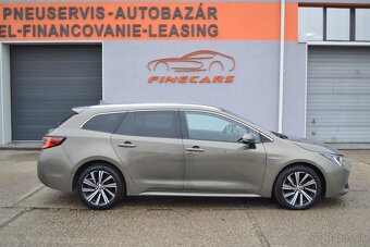 Toyota Corolla Combi 1.8 Hybrid Full LED - 18