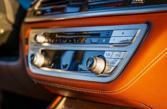 BMW 750Li xDrive Individual, 6/2017, 135.300km - 18