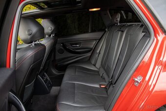 BMW Rad 3 Touring 320d xDrive SPORTLINE - 18